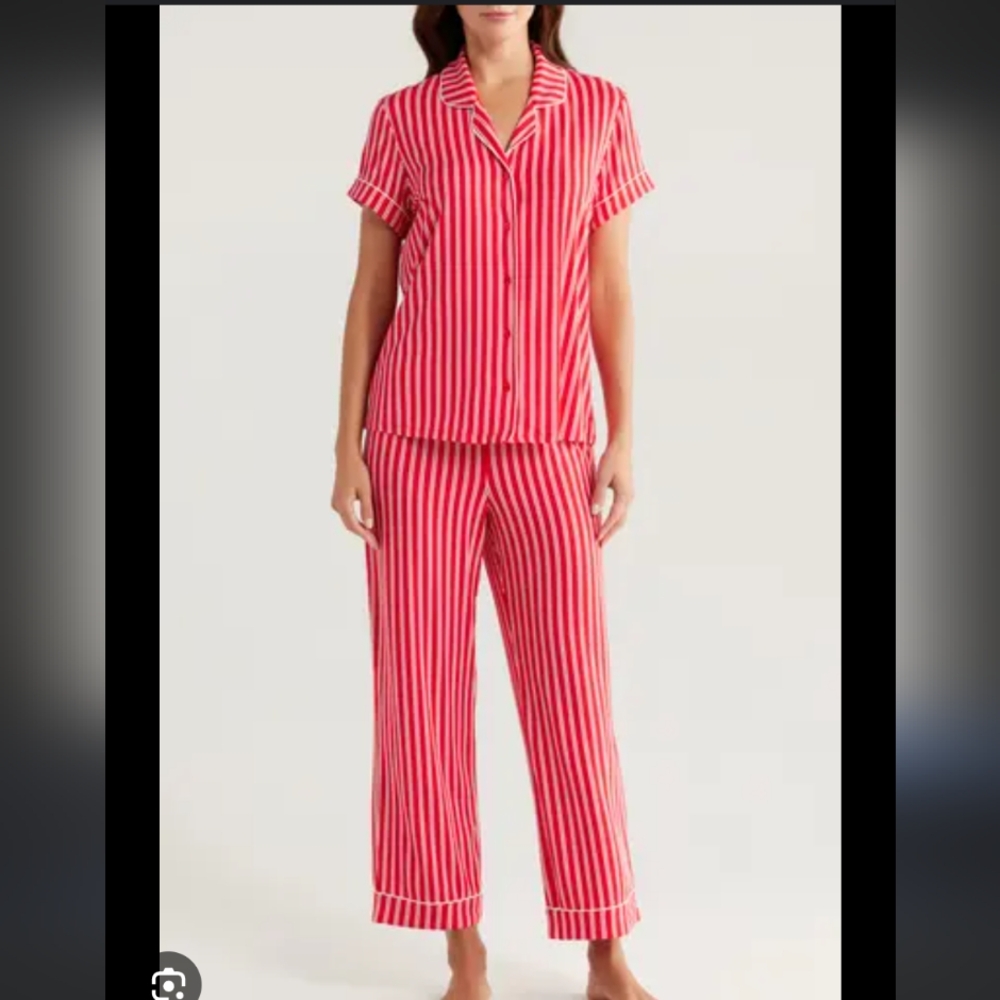 Nordstrom Eco Red White Striped Pajama Set Size Small. Worn Once. Short Sleeve